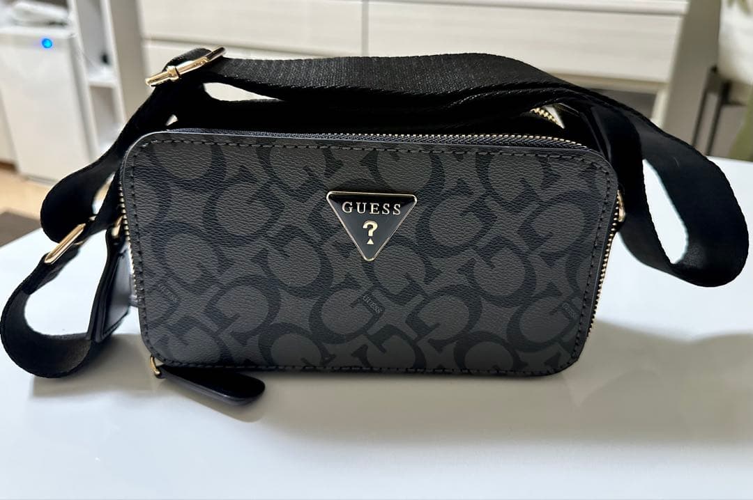 GUESS ミニ クロスボディバッグ レディース