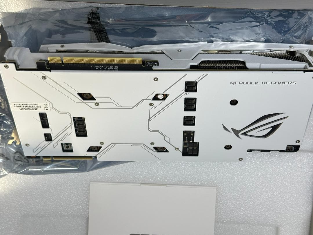 グラフィックボード・グラボ・ビデオカード ROG STRIX RTX2080TI O11G WHITE GAMING