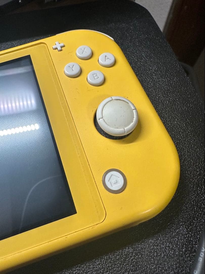 ジャンクNintendo Switch Lite イエロー