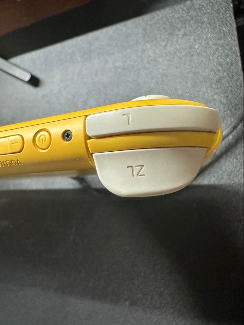 ジャンクNintendo Switch Lite イエロー