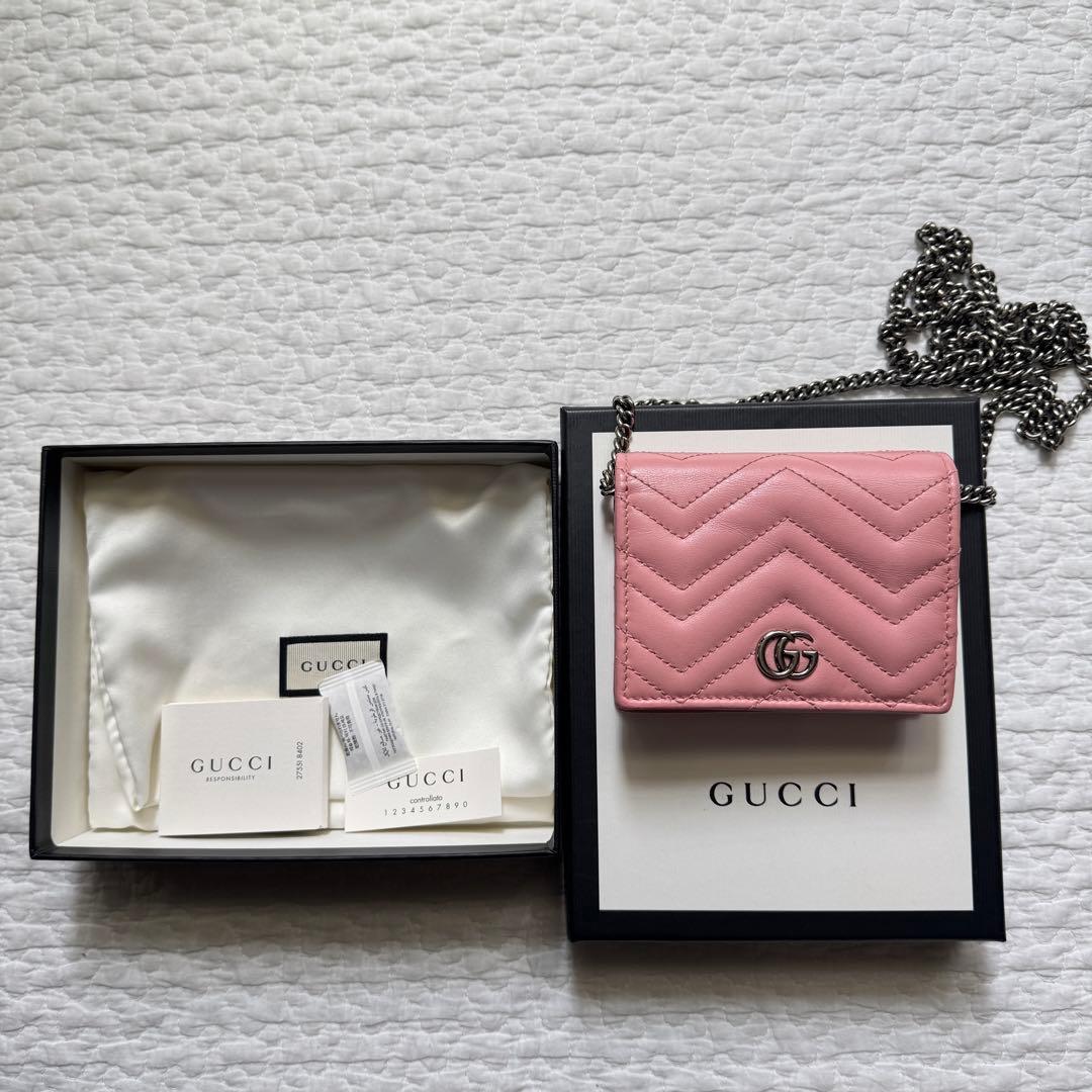 GUCCI GGマーモント レザー チェーンショルダーウォレット ピンク