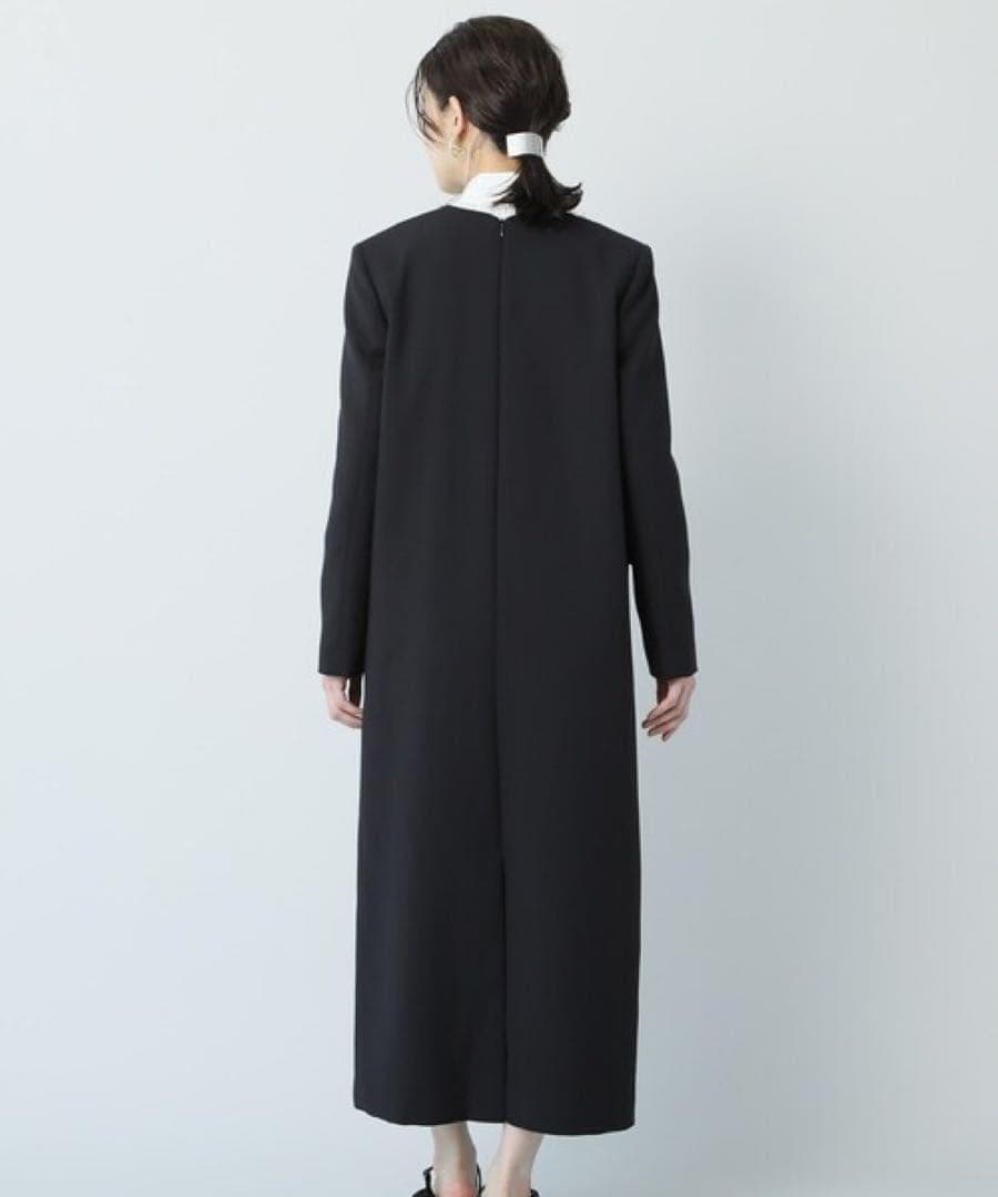 はぁーい　深Vネック光沢サックワンピース フォーマル 定価3.5万円