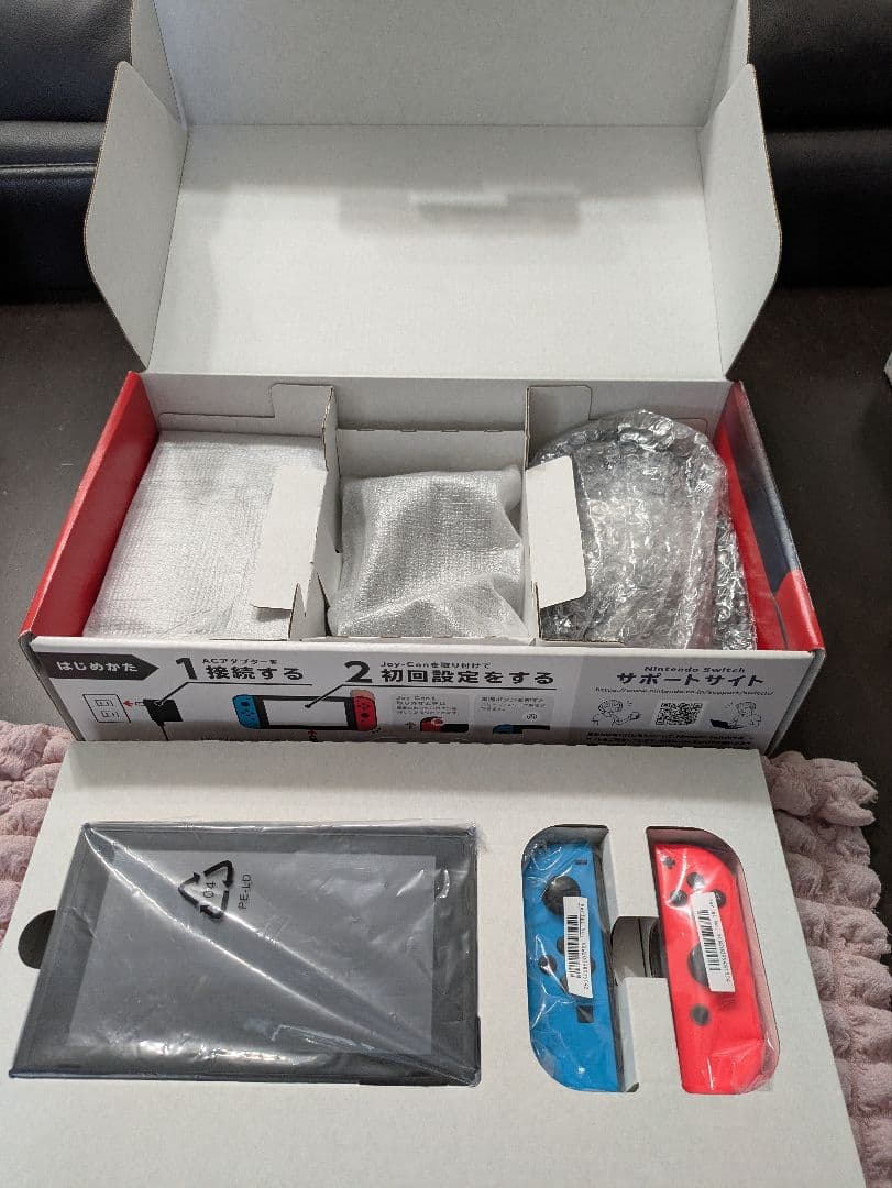 Nintendo Switch本体Joy-Con付き