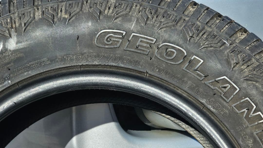 ジョニー　ジオランダーX-AT215/70R16