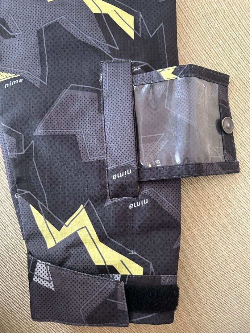【美品】 nima ニマ　スノーウェア 上下 セット　150サイズ　男の子