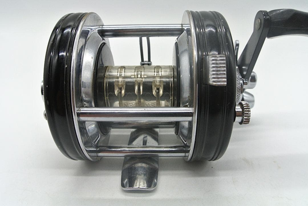 ABU Ambassadeur 5000C アブアンバサダー