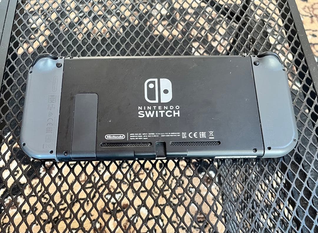 Nintendo Switch グレー 本体【画面保護フィルム有】