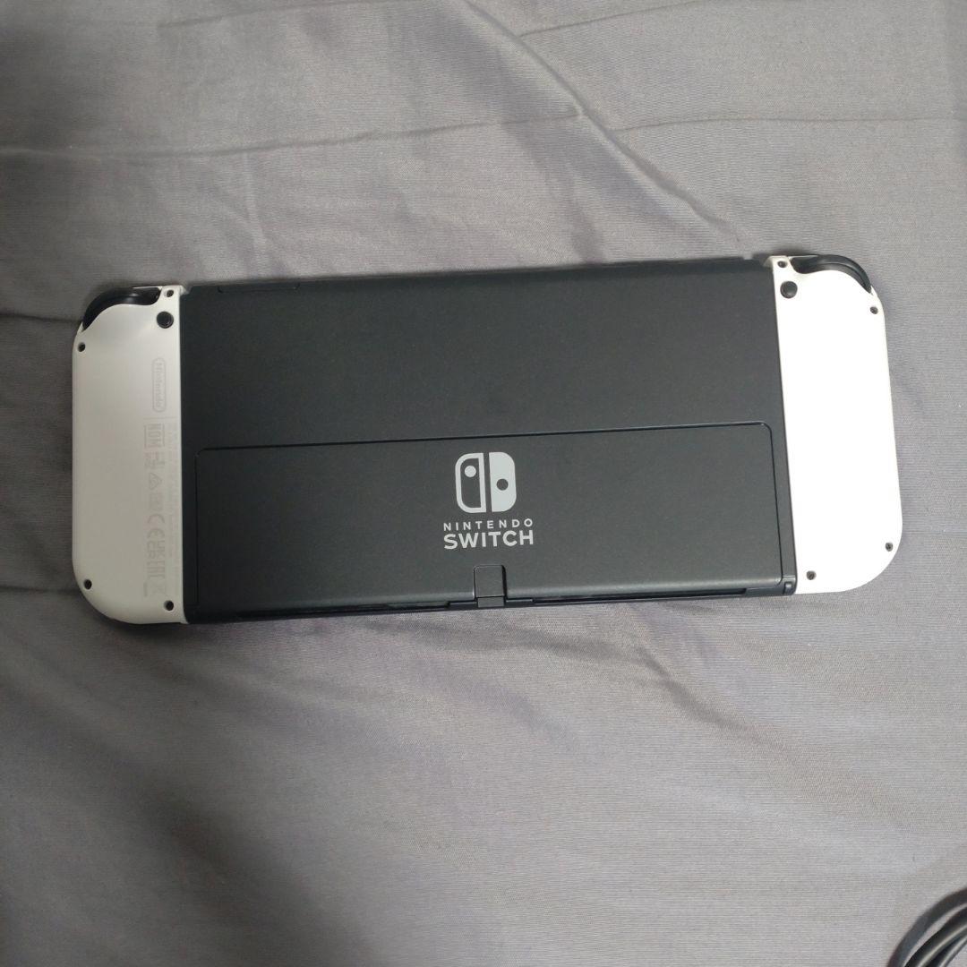 ニンテンドースイッチ　ホワイト