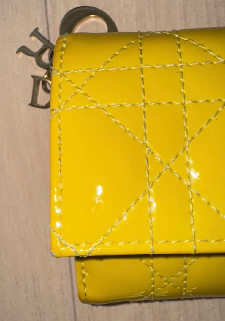 Christian Dior Lady Dior ロータスウォレット　限定色