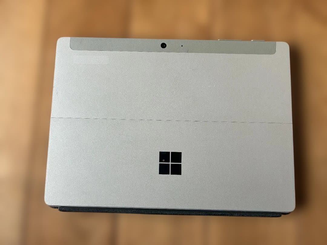 Microsoft SurfaceGo3　純正タイプカバー付き
