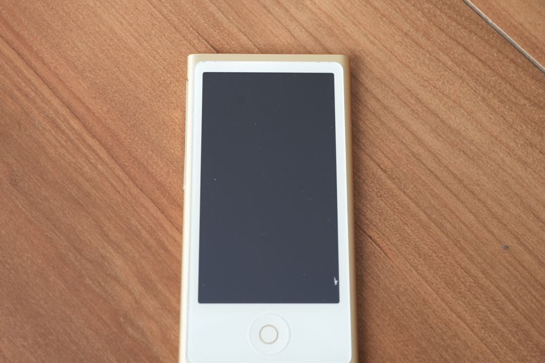 Apple iPod nano 16GB ゴールド　第7世代