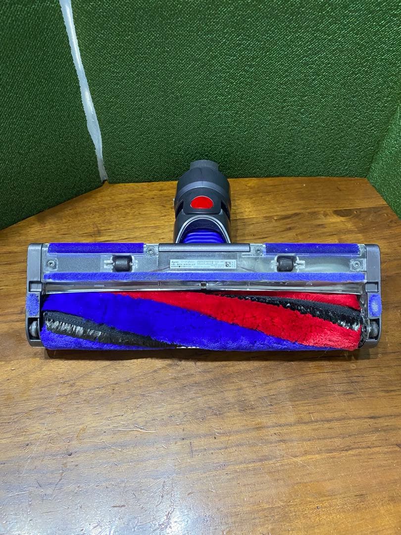 【美品】ダイソン dyson V8 slimソフトローラークリーナーヘッド