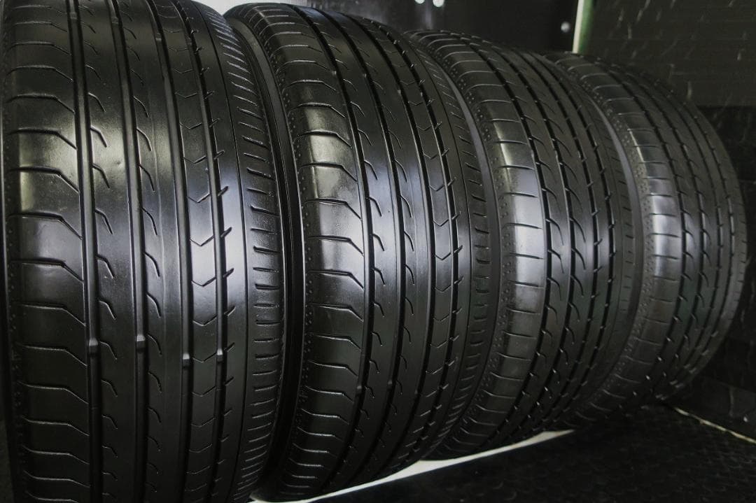 極上山 21~22年製 225/45R18 ヨコハマ ブルーアース RV-02