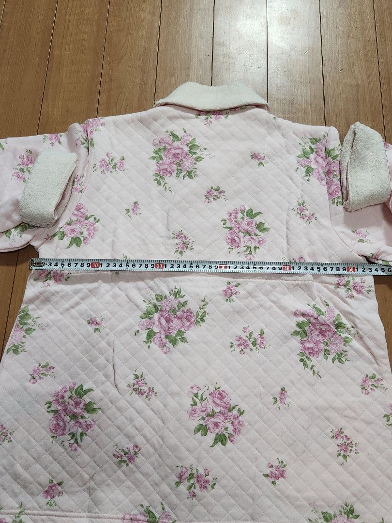 新品タグ付き　ナルエー　パジャマ　M〜L