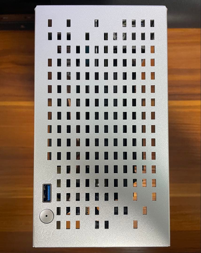 ミニパソコン mini itx PCケース　おまけ有り