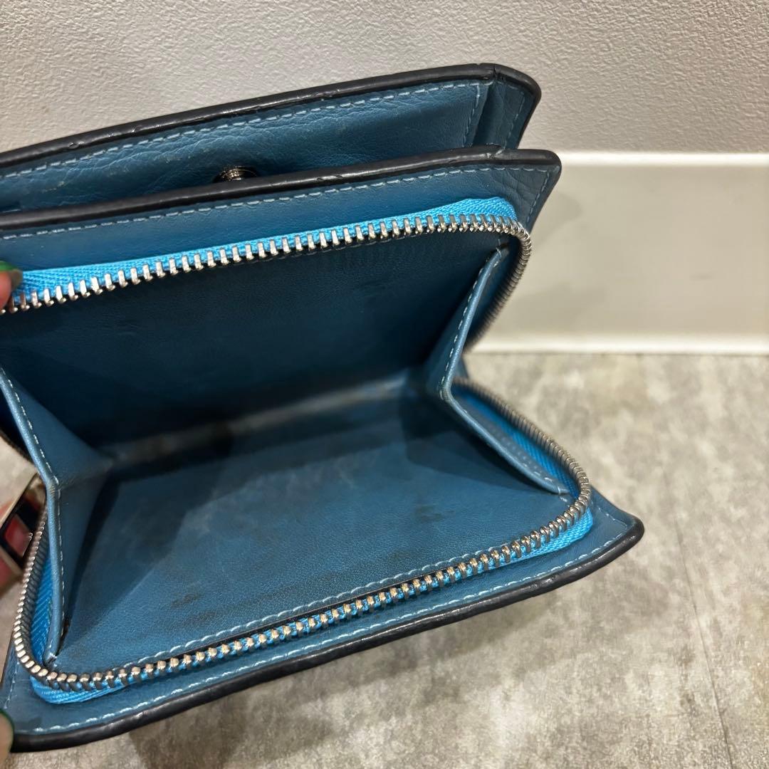 LOEWE エンボス加工 二つ折り財布 水色　ロエベ