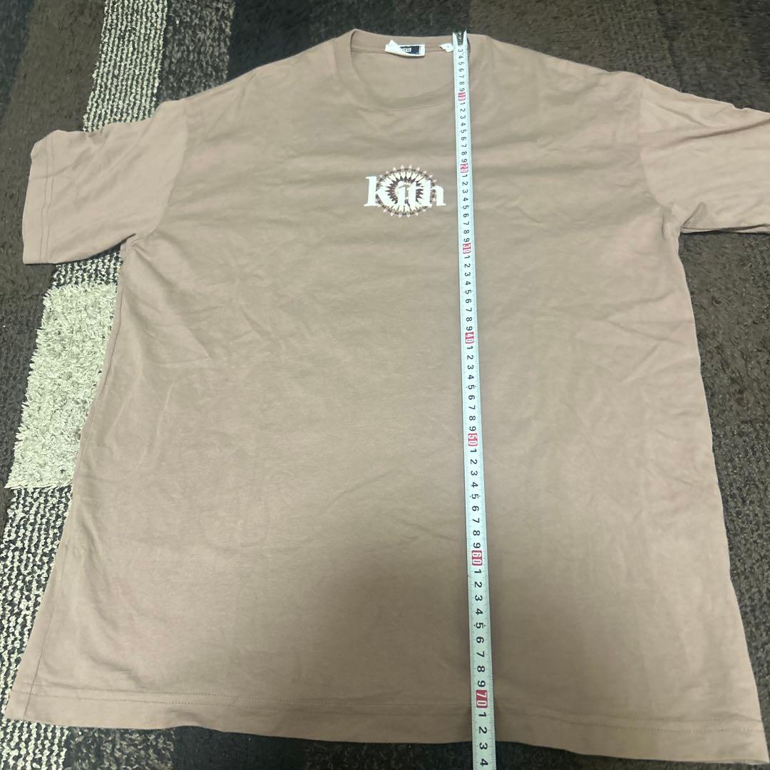 Kith ベージュTシャツと黒ショーツセット M