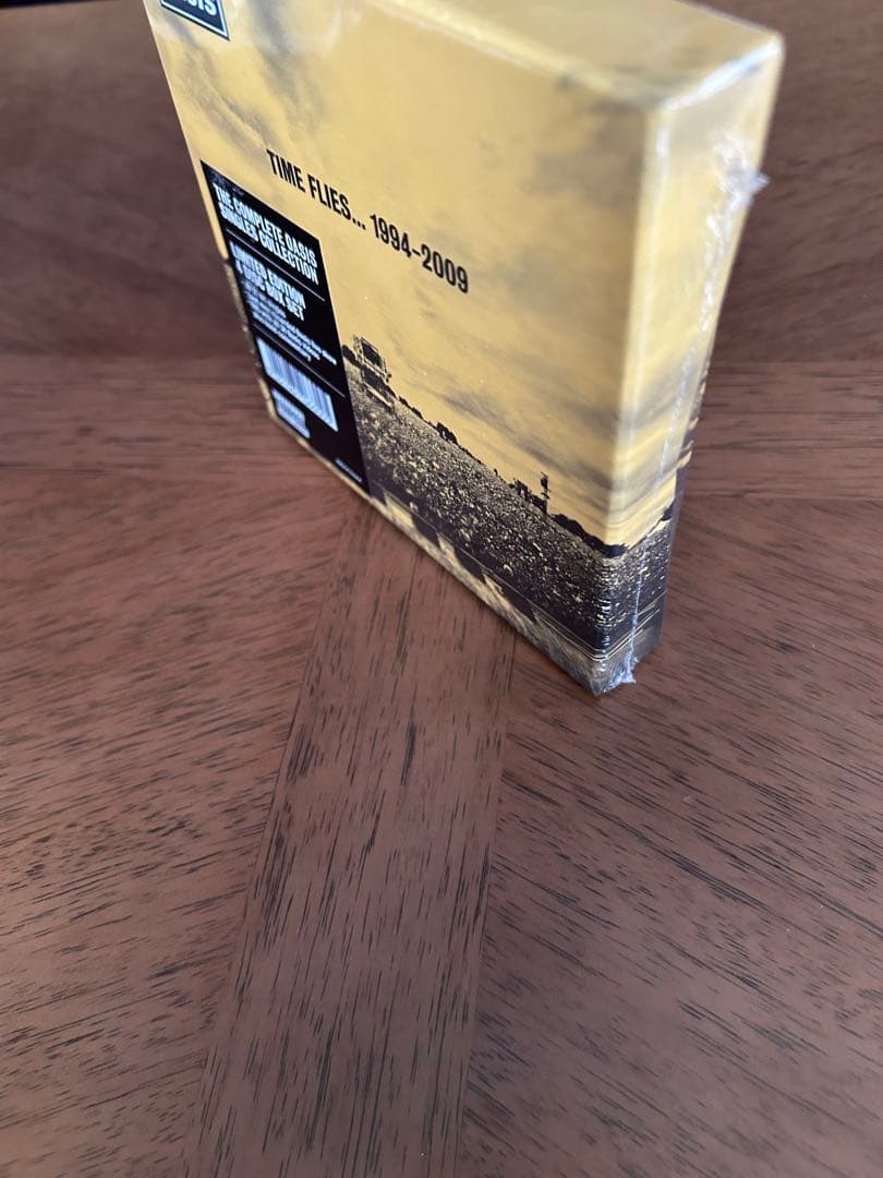 レアOasis TIME FLIES... 1994-2009CD新品未開封UK