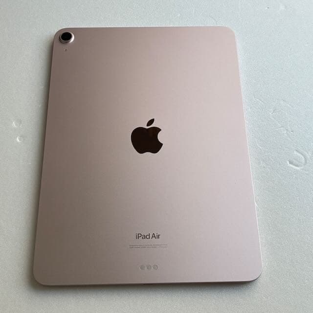 美品　iPad Air　第5世代　64GB　Wi-Fiモデル