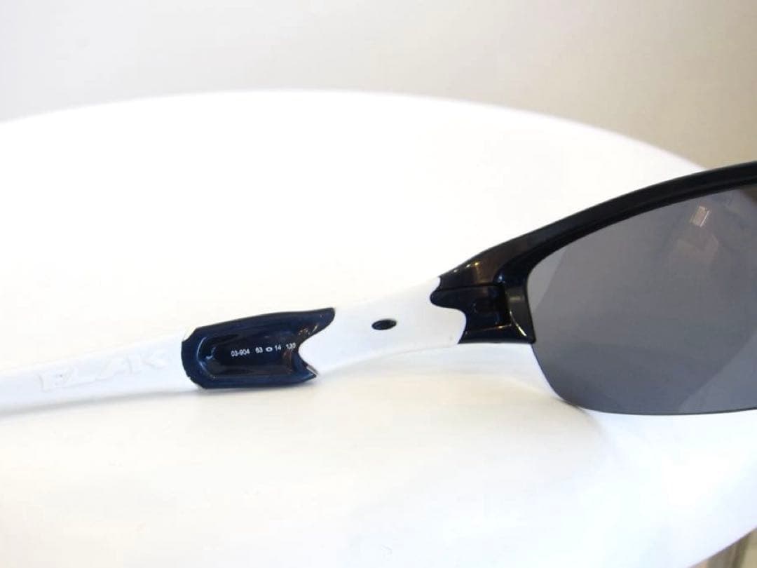 Oakley ハーフジャケット FLAKネイビー/ホワイト