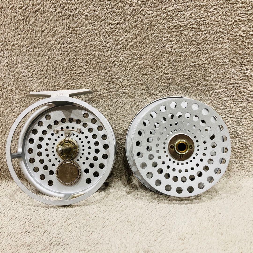 【希少】ハーディ　サーモンスペシャル　シルバー　フライリール　英国製