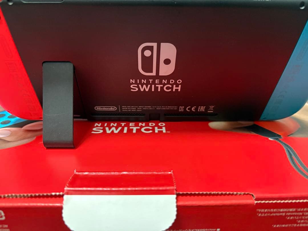 Nintendo Switch 本体 付属品全部有り動作確認済　ケース付き