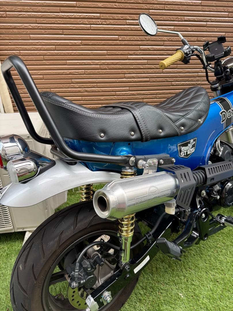 ノイ ワットダン24 ダックス125 ローダウンシート 段付きダイヤステッチ