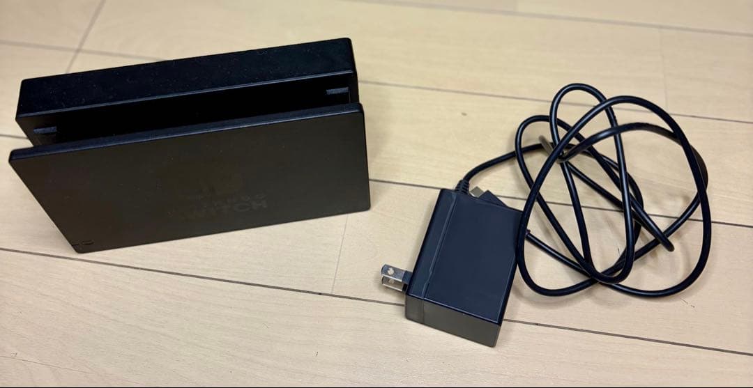Nintendo Switch 本体 一式　＋　ケース