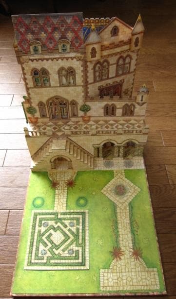 The Fairy-Tale Palace： A Pop-Up Book