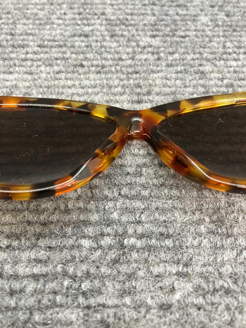GUCCI　グッチ　サングラス　GG2195/S　252