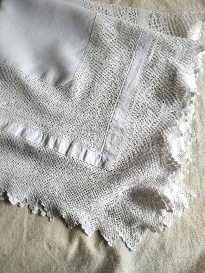 英国　Vintage　whiteクロッシュレース　テーブルクロス