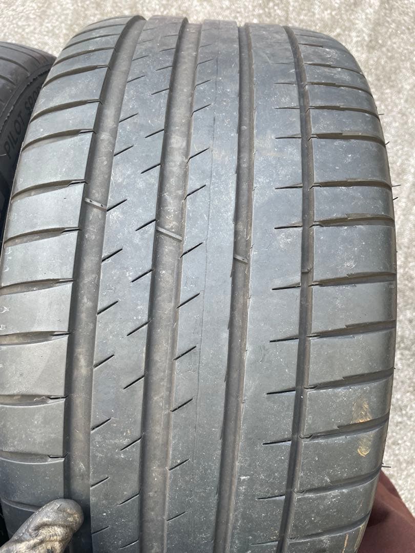 275/35R19 ミシュランパイロットスポーツ　2本