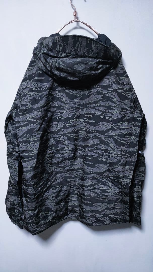 【VOLCOM ボルコム】 スノーボードウェア タイガーカモ ゴアテックス