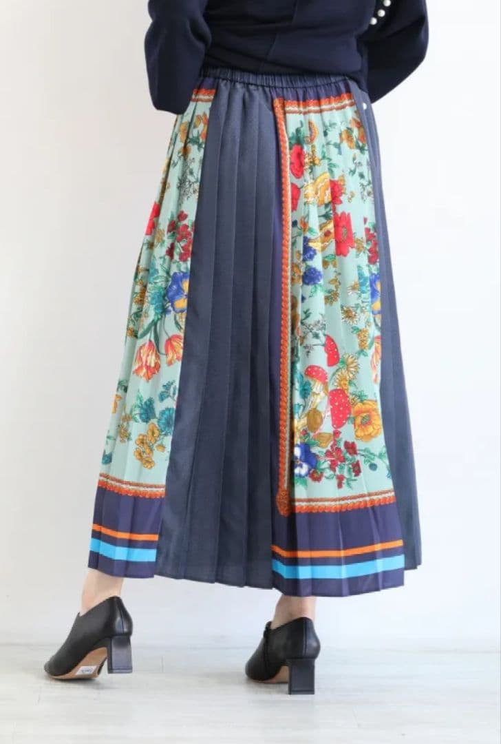 完売品 MUVEIL(ミュベール) スカーフプリントスカート 36