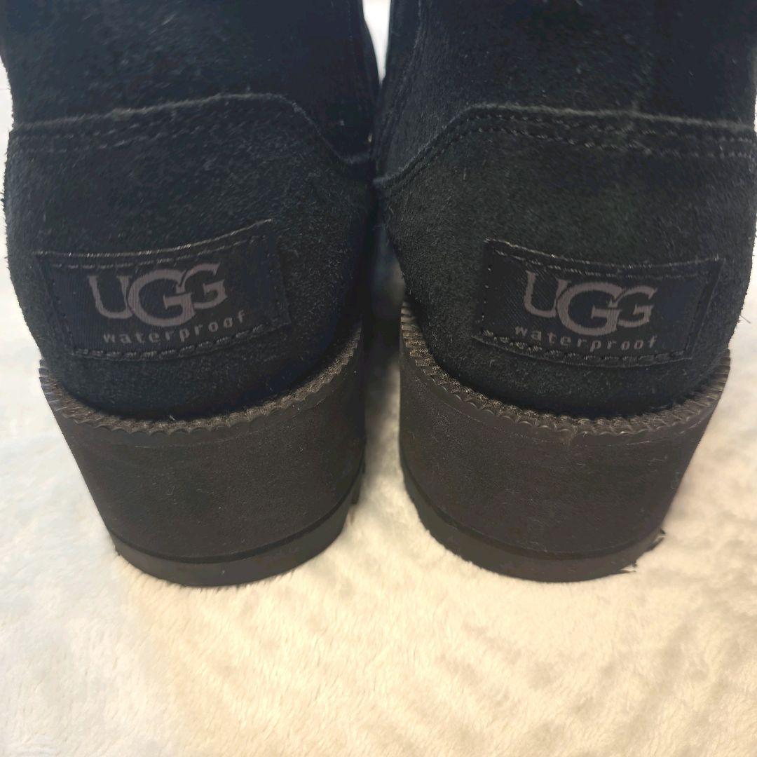 美品 UGG 23cm 防水 リッジミニスノーブーツ ブラック ムートン ブーツ
