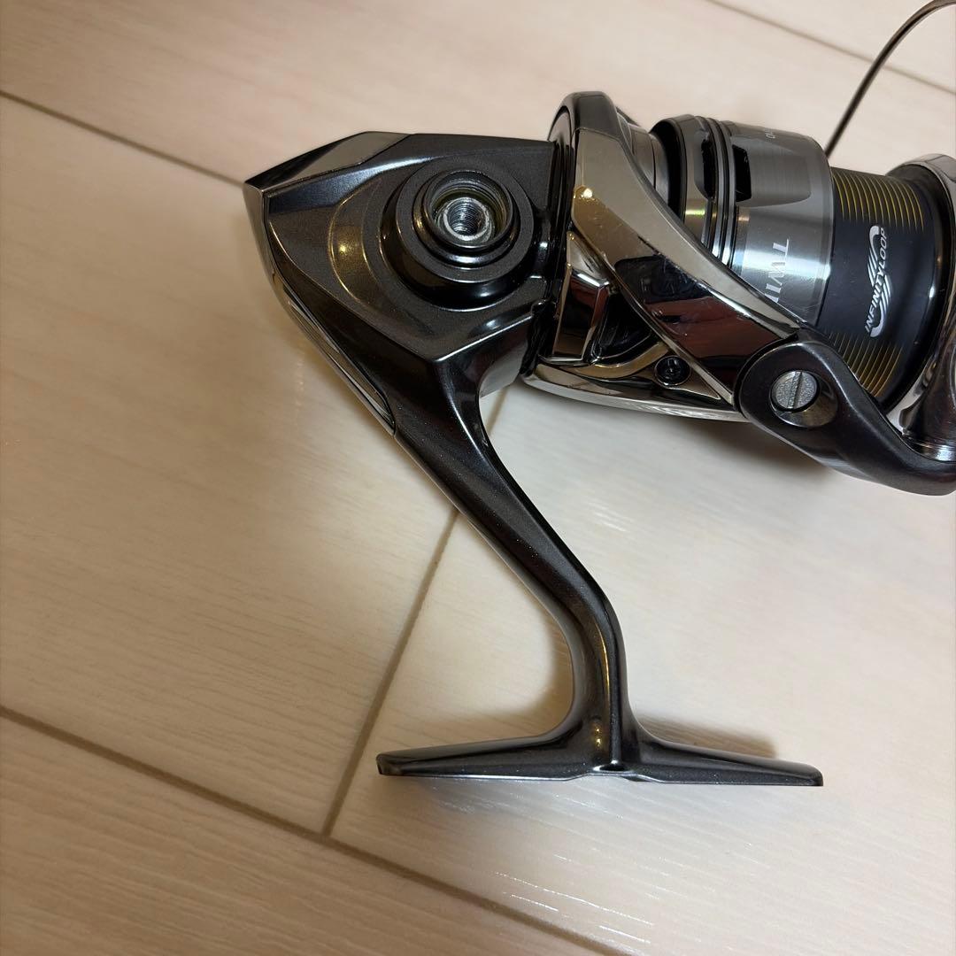 SHIMANO 24 ツインパワー C3000 MHG
