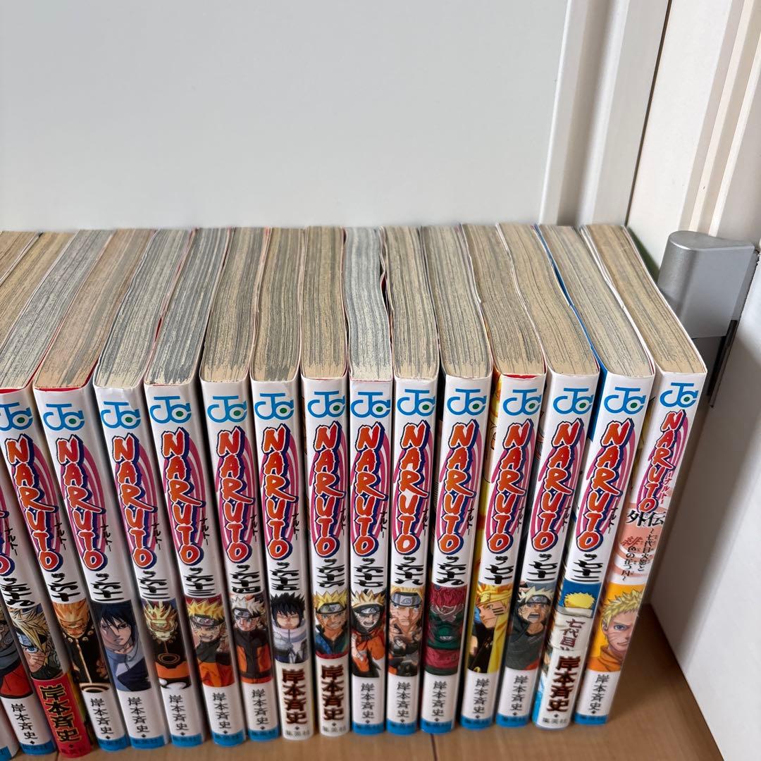 NARUTO ナルト 全巻セット 72巻＋外伝　BORUTO1〜5巻　9、10巻