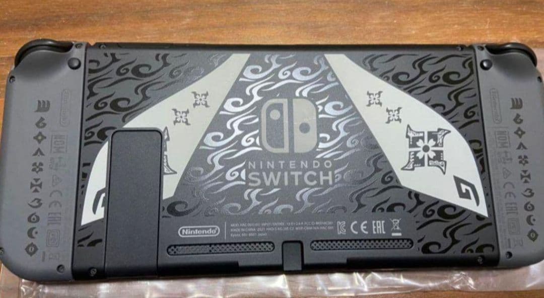 【なん】モンハン限定　Nintendo Switch スイッチ本体＋ソフト