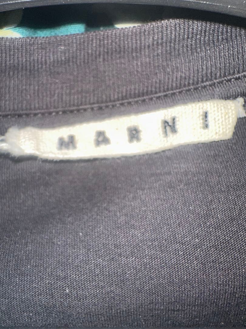 【2/17まで値下げ】MARNI Tシャツ S〜Mサイズ　44号