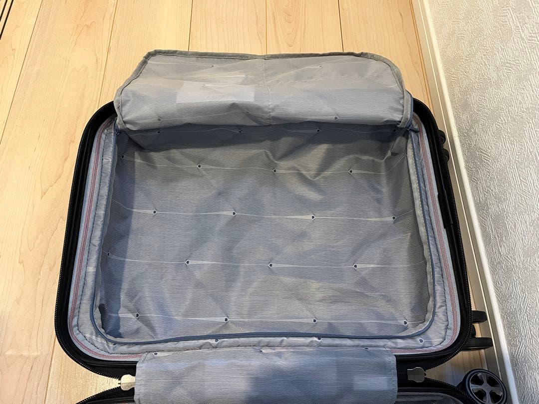 新品未使用 DELSEY PARIS スーツケース 機内持込23インチ グリーン