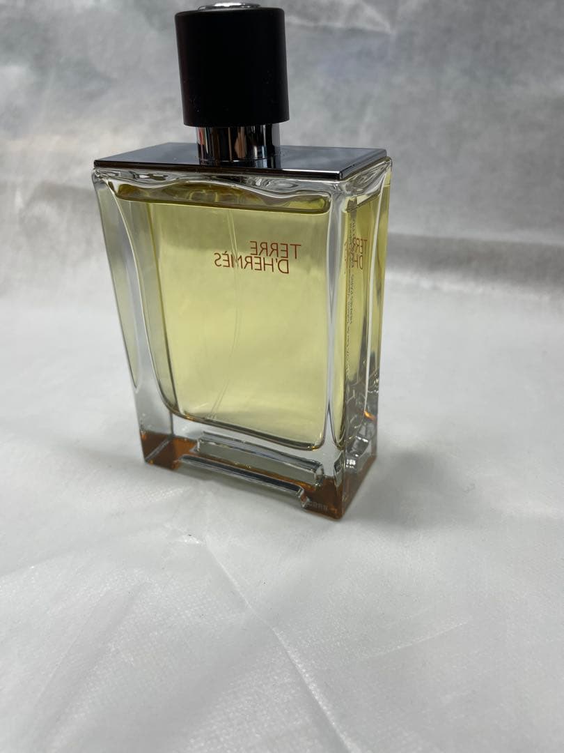 エルメス　テールドゥエルメス　オードトアレ　未使用に近い