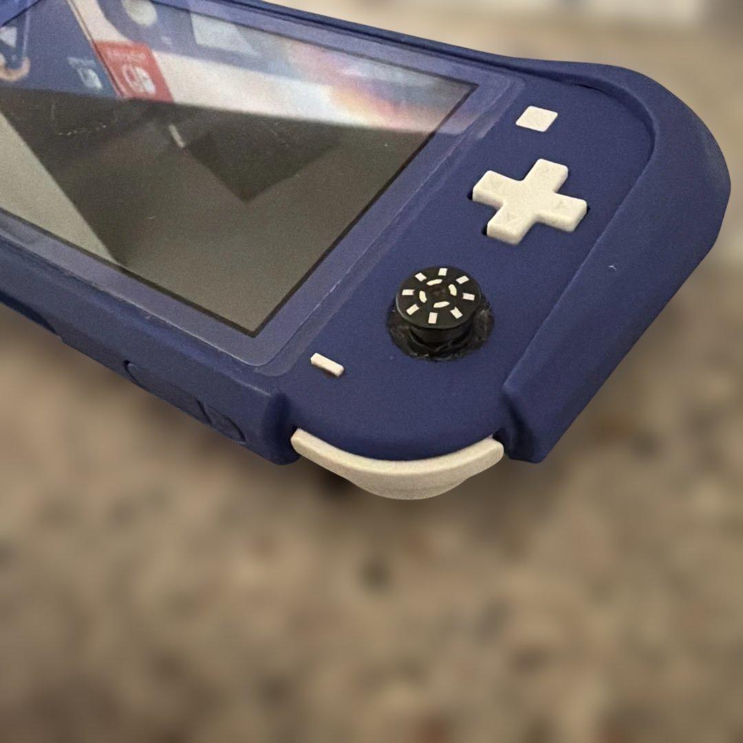 Nintendo Switch Lite 青　内容→本体＋同色カバーケース付き