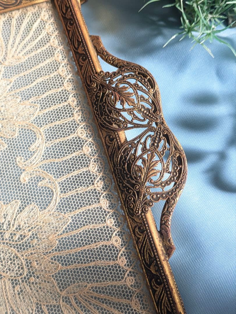 英国 アンティーク レース プチポアン 刺繍 ドレッシングトレイ