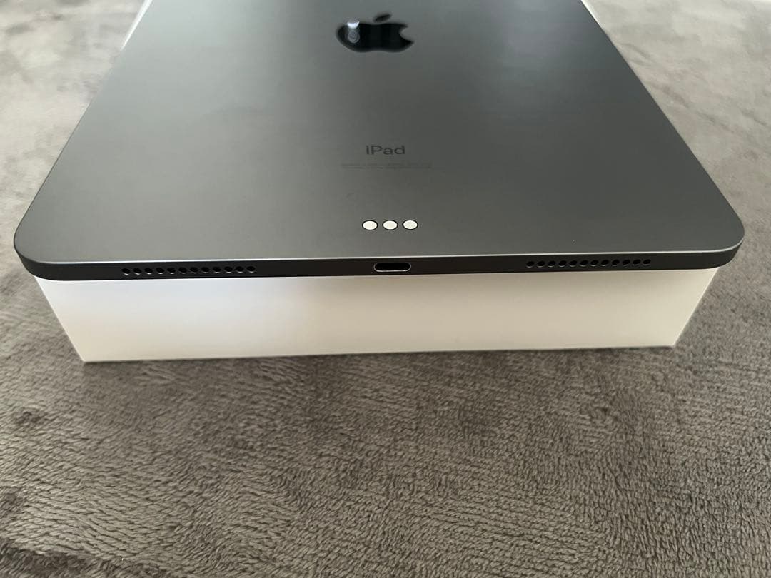 iPad Air (第4世代) 本体・ （新品ガラスフィルム）