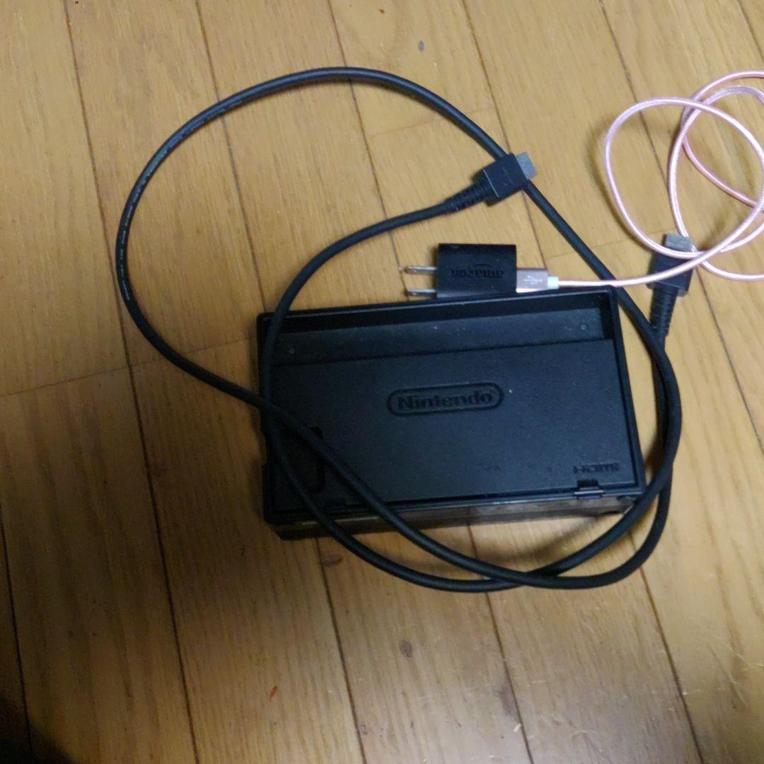任天堂 Switch 本体充電器 HDMIケーブルと充電器は社外品です。