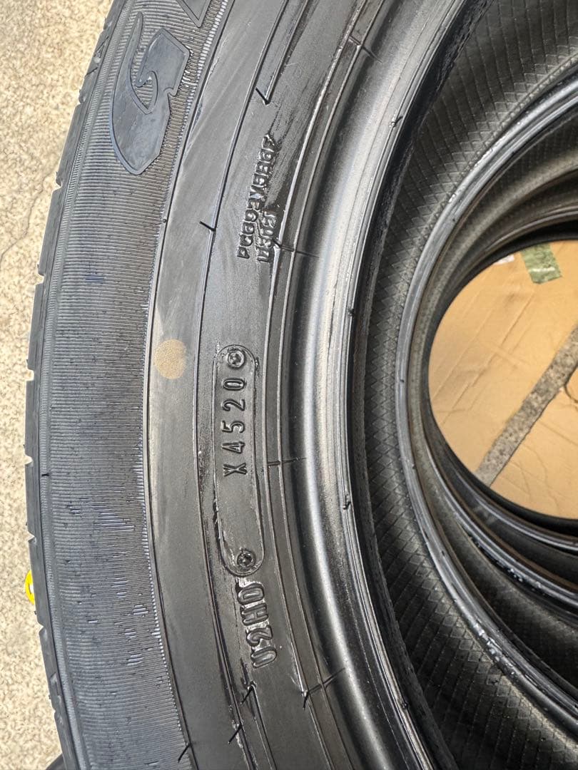 225/60R18 100H タイヤ 4本セットDUNLOP GRANDTREK