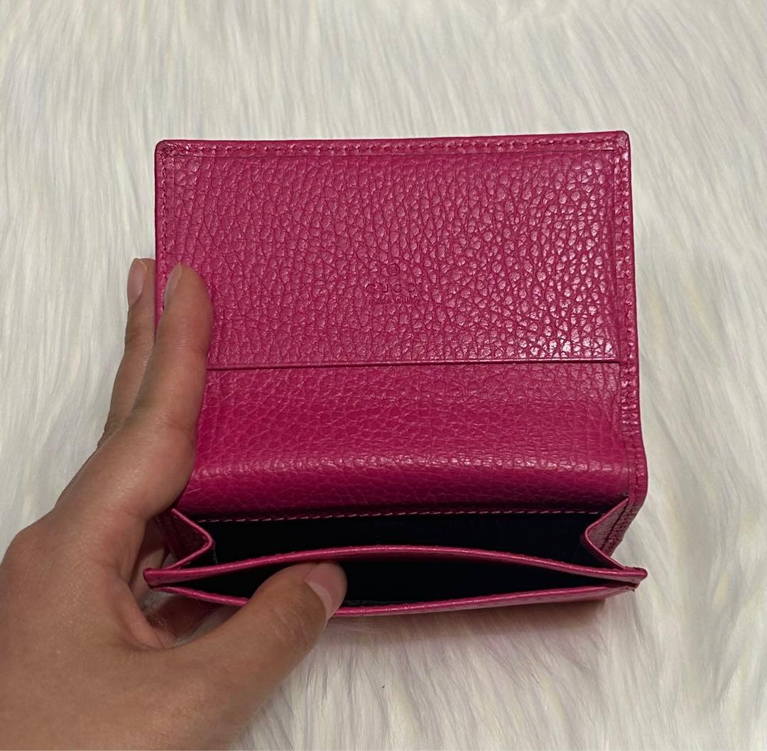 GUCCI GGロゴ ピンクレザー名刺入れ