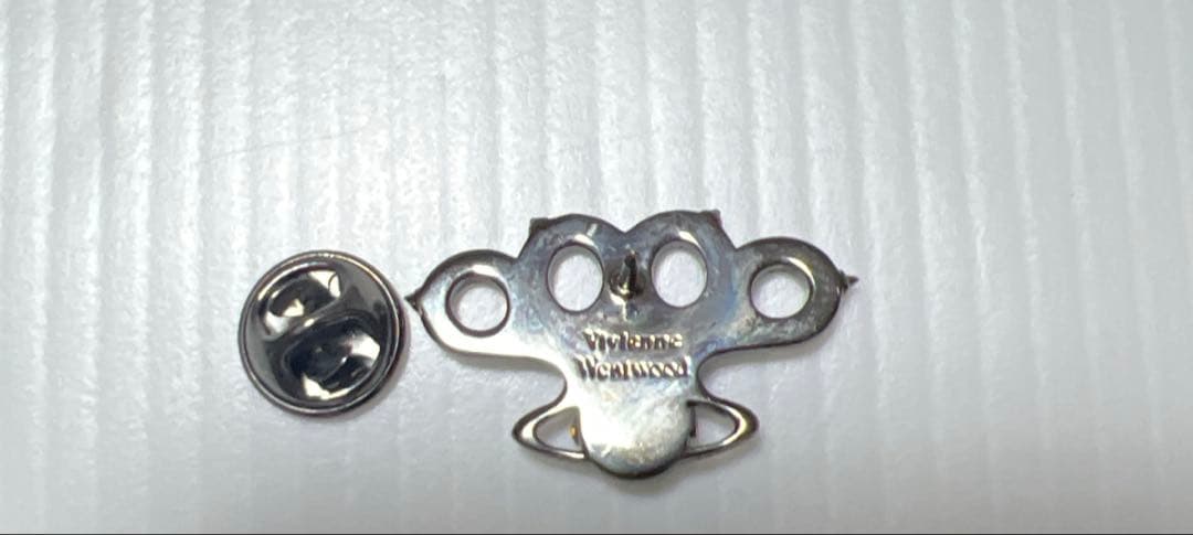 Vivienne Westwood ラペルピン