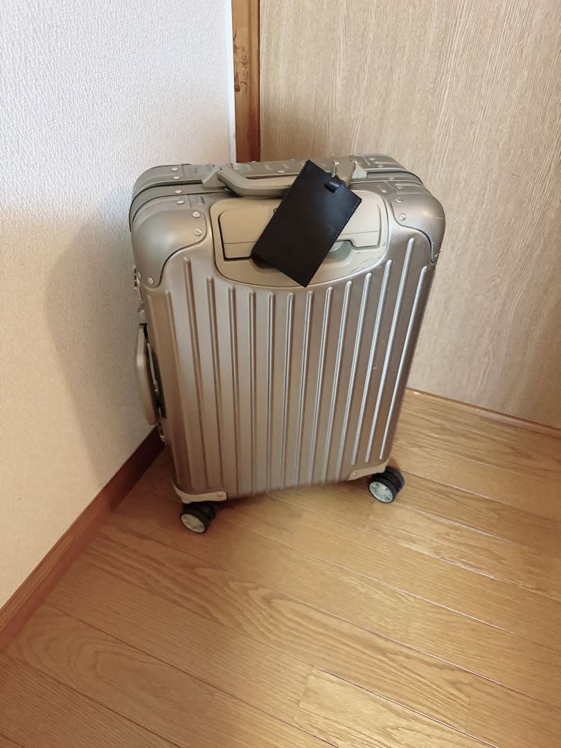 RIMOWA スーツケース　35L ゴールド
