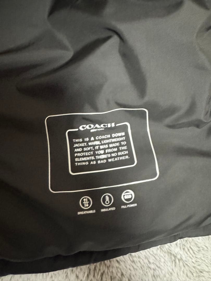 COACH ダウンベスト 紺色、黒/白
